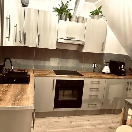 Stol Apartment Gniezno